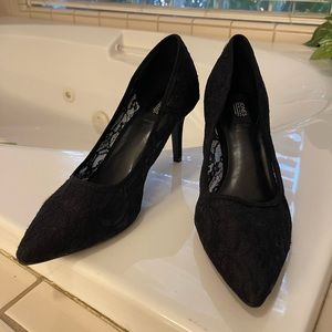 Jones New York Black Lace Heels